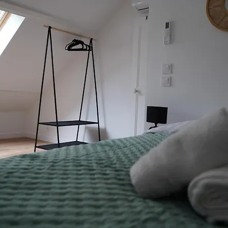 Maison De A Holiday home Etampes